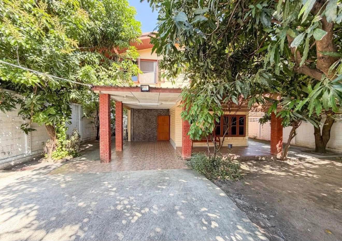 📣 ให้เช่า | Commercial House ย่านเอกมัย