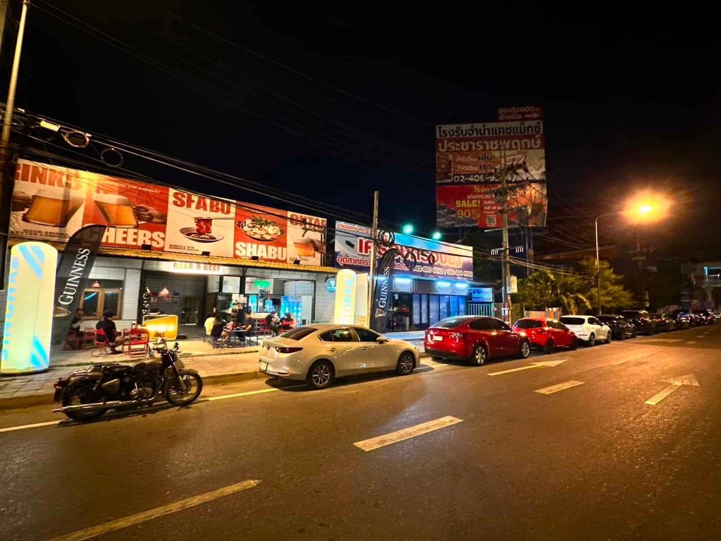 เซ้งร้าน craft beer-ร้านอาหาร ใกล้วงเวียนพระราม 5 ติดริมถนนราชพฤกษ์ ก่อนถึงเซ็นทรัลเวสต์วิลล์