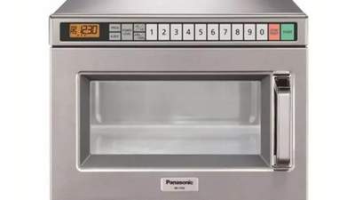 ขายเตาไมโครเวฟมือสอง พานาโซนิค NE-1353 เชิงพาณิชย์ ความจุ 17 ลิตร 1,300 w.