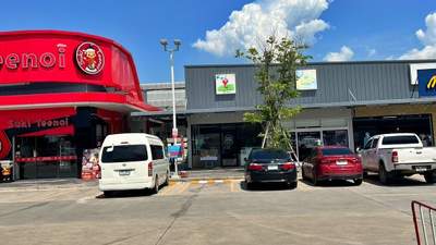 เซ้งร้านทำเล็บ-ต่อขนตา ในปั๊มน้ำมันบางจาก ใกล้เซ็นทรัล ระยอง ติดกับสุกี้ตี๋น้อย ในตลาดมั่งมี