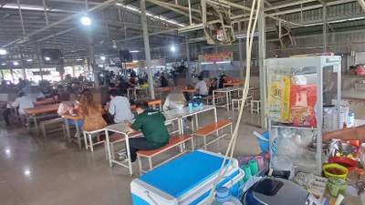 เซ้งร้านก๋วยเตี๋ยวเนื้อ ตลาดเครือบุญ ในศูนย์อาหาร ตรงข้ามปั๊ม ปตท. ใกล้การไฟฟ้านวลจันทร์
